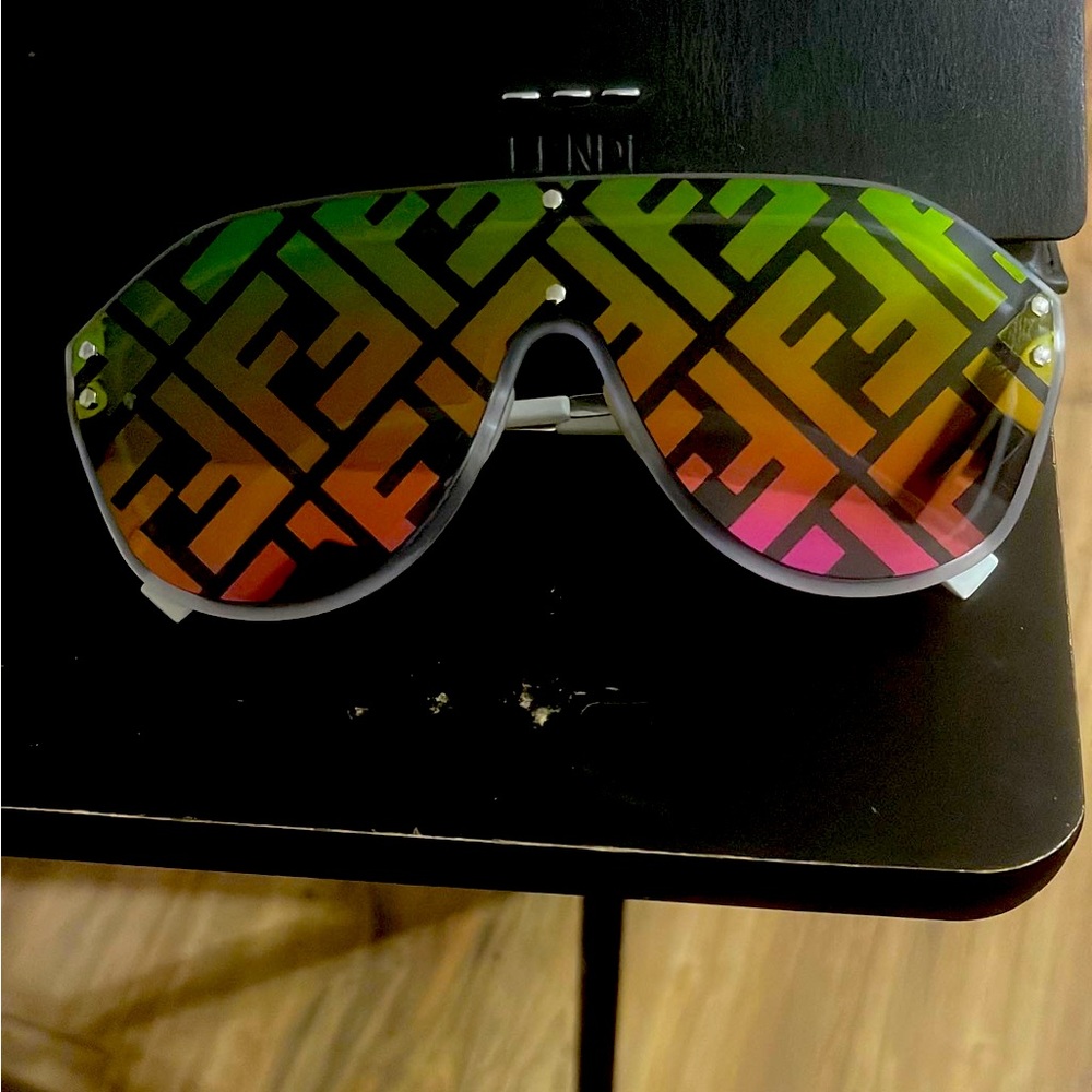 Aurhentic Fendi shades.